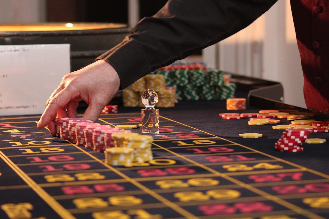 Live casino table games streaming on aresbet